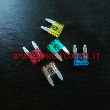 Mini fuse with integrated LED Component electronics