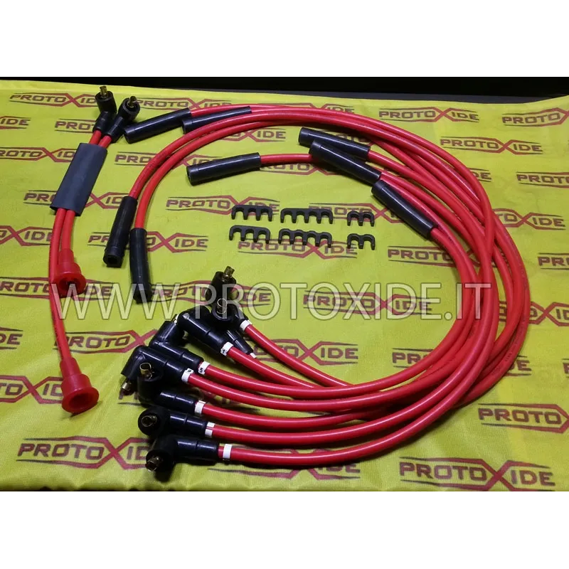Ferrari 308 GT4 големи червени кабели за свещи с висока проводимост