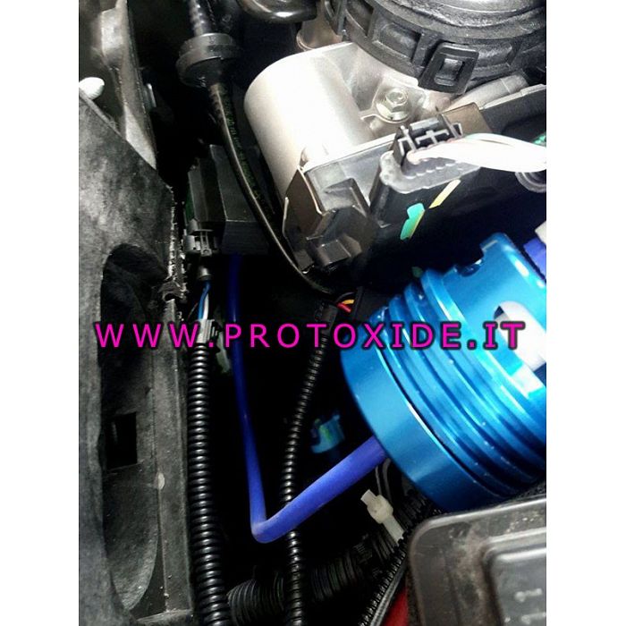 Pop-off-venttiili Megane 2 RS 2000 225 hv Turbo PopOff-venttiilit ja adapterit